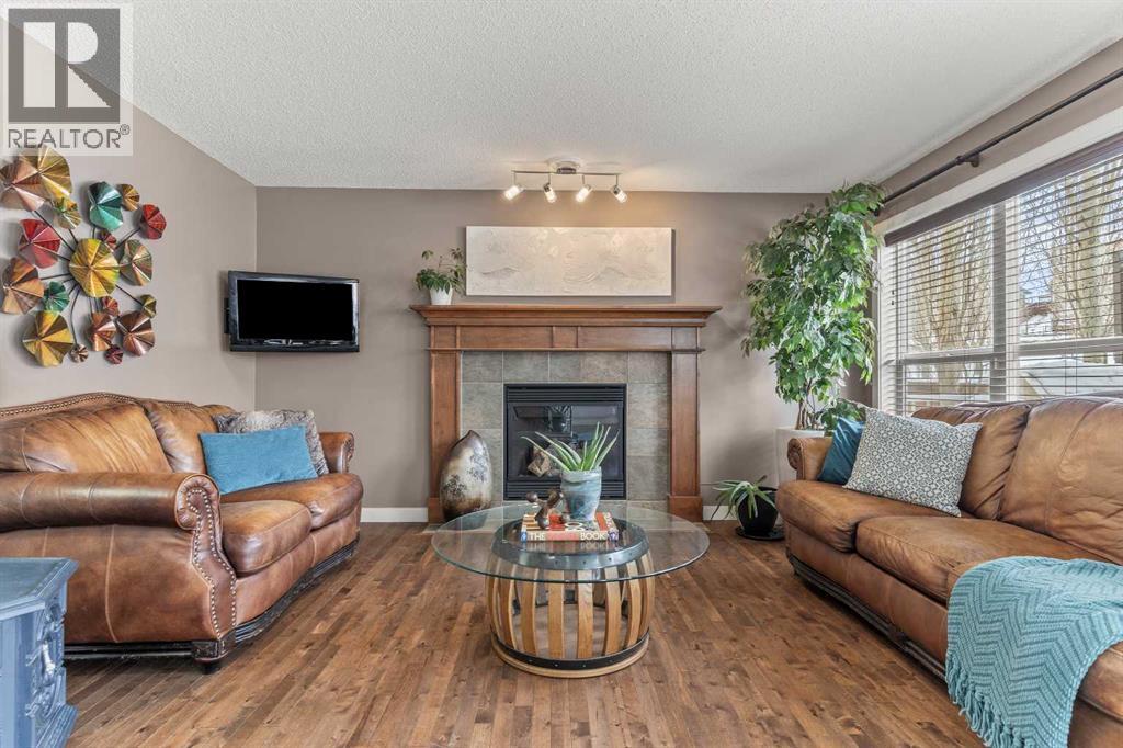 52 Westmount Circle, Okotoks, Alberta  T1S 0B6 - Photo 6 - A2274511