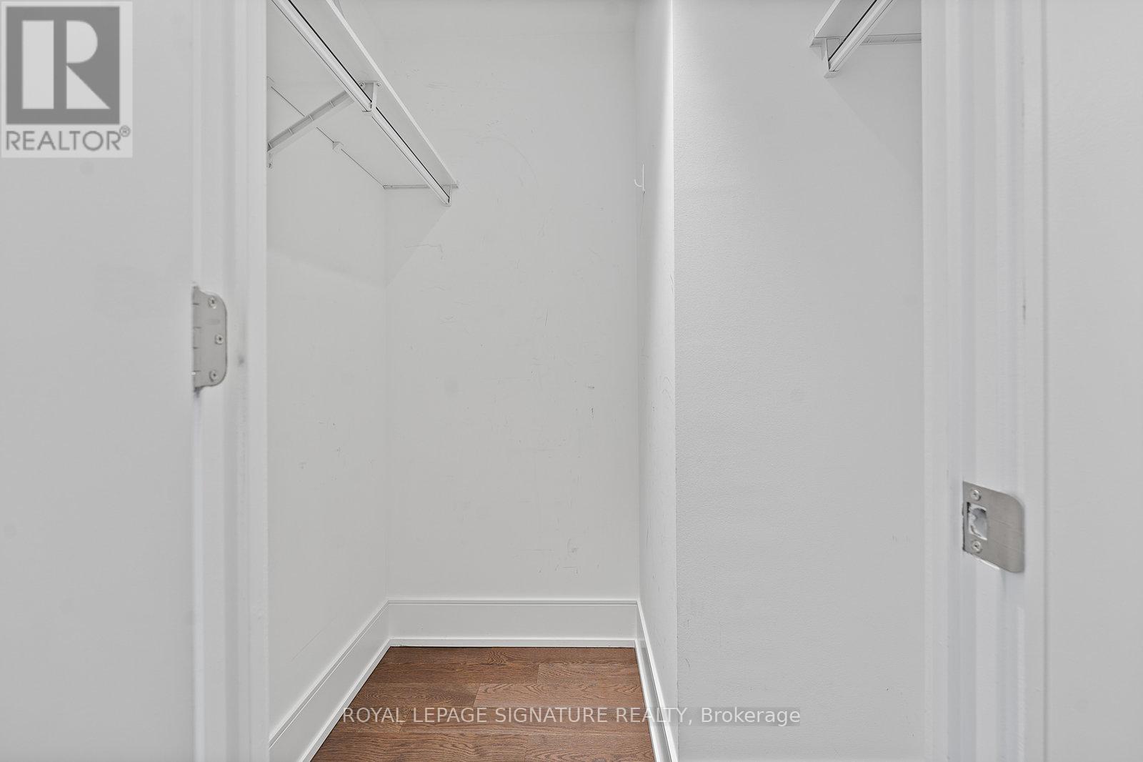 2507 - 30 Inn On The Park Drive, Toronto, Ontario  M3C 0P8 - Photo 22 - C12462502