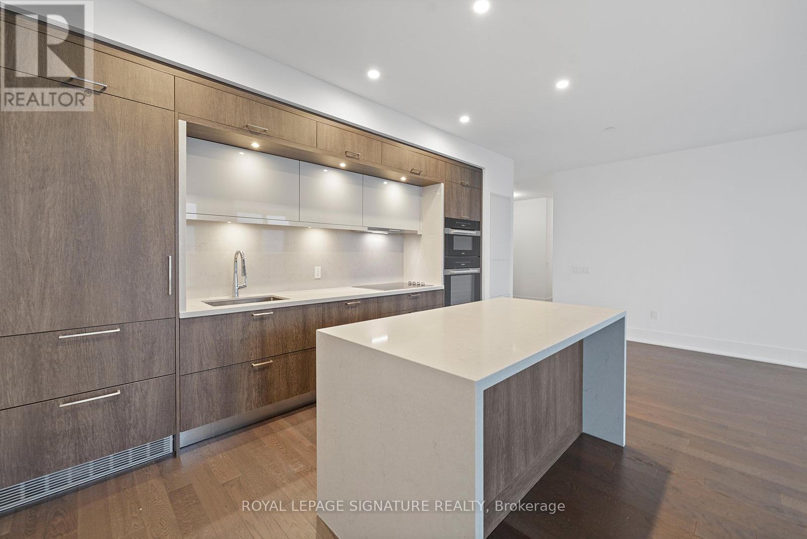 2507 - 30 Inn On The Park Drive, Toronto, Ontario  M3C 0P8 - Photo 11 - C12462502