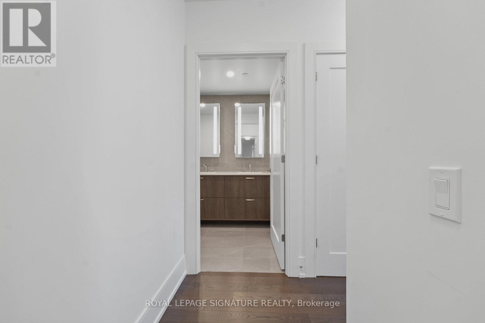 2507 - 30 Inn On The Park Drive, Toronto, Ontario  M3C 0P8 - Photo 13 - C12462502