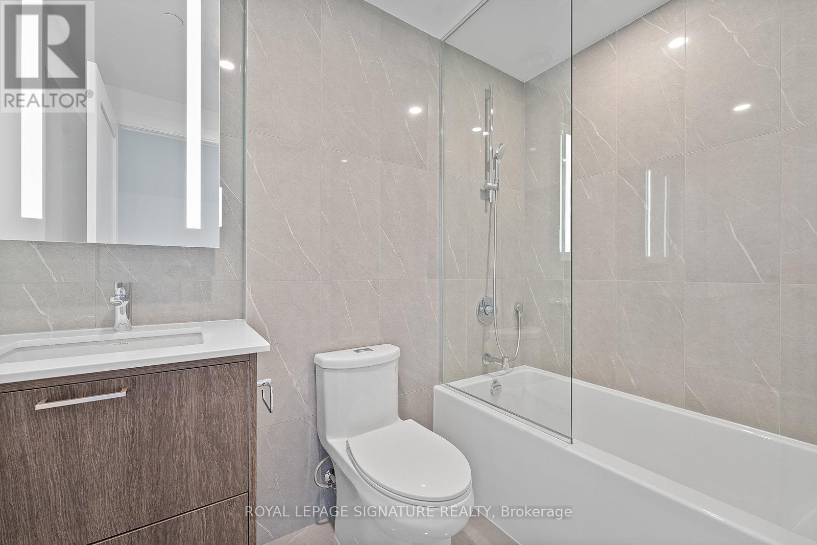 2507 - 30 Inn On The Park Drive, Toronto, Ontario  M3C 0P8 - Photo 27 - C12462502