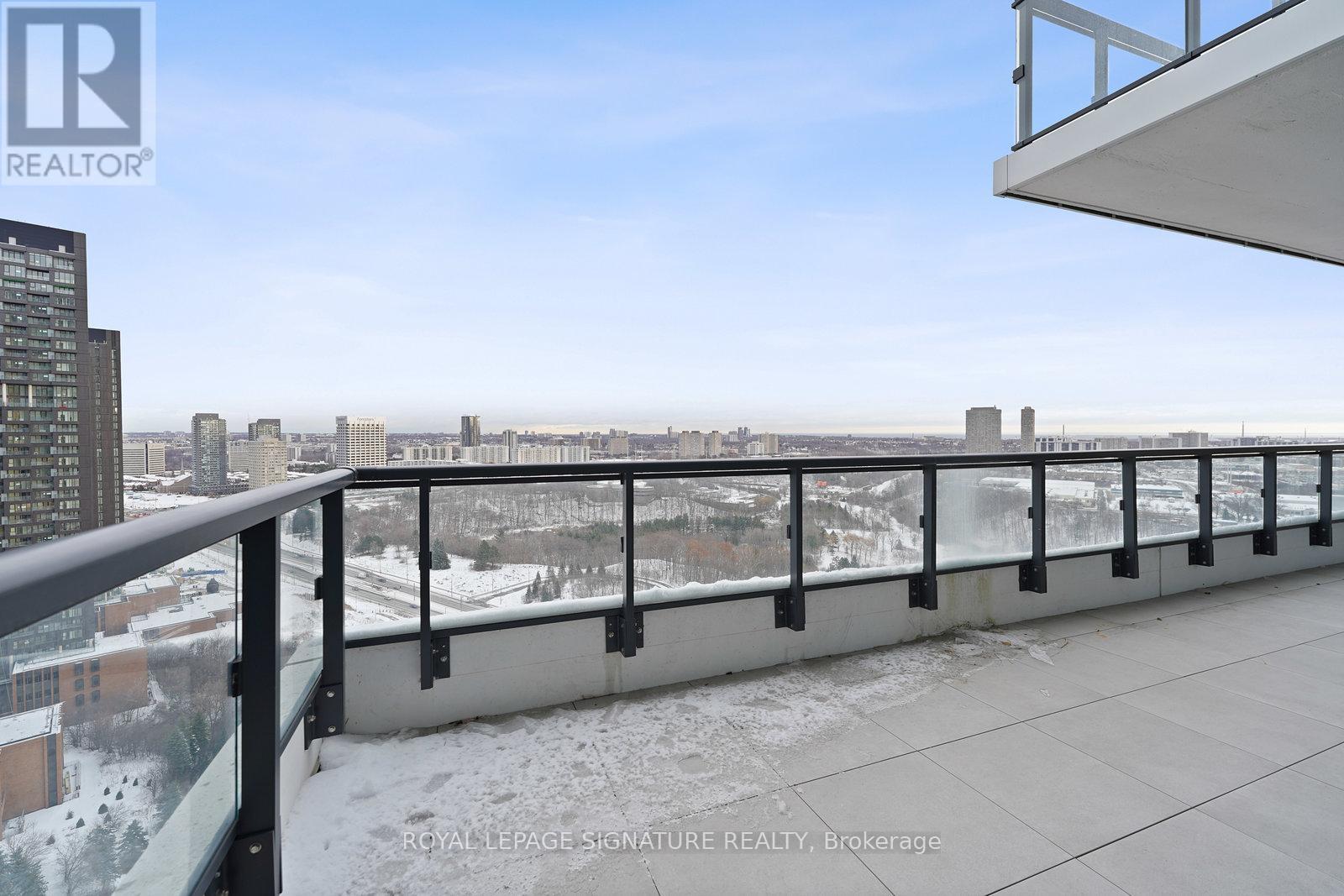 2507 - 30 Inn On The Park Drive, Toronto, Ontario  M3C 0P8 - Photo 41 - C12462502