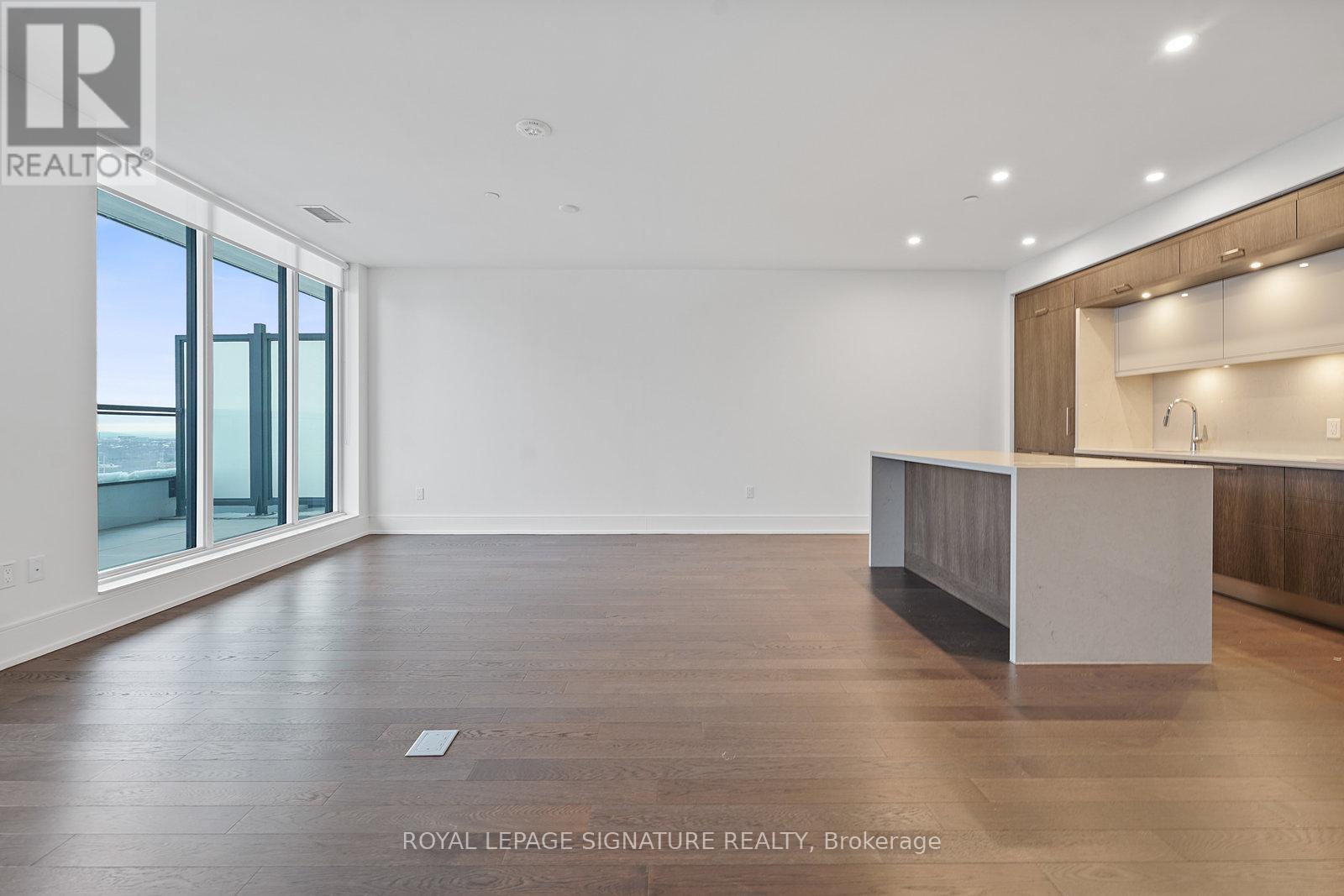 2507 - 30 Inn On The Park Drive, Toronto, Ontario  M3C 0P8 - Photo 7 - C12462502