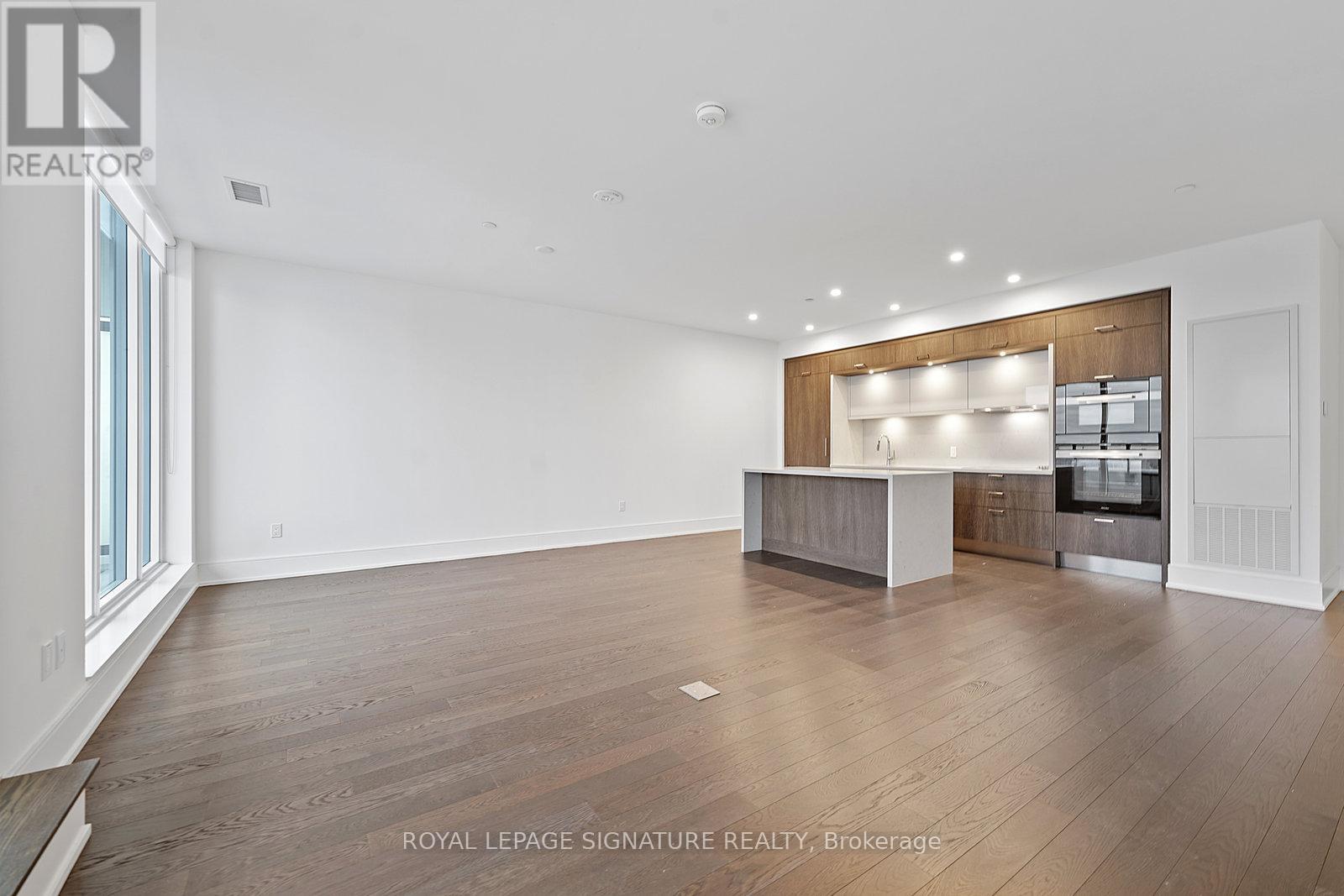 2507 - 30 Inn On The Park Drive, Toronto, Ontario  M3C 0P8 - Photo 8 - C12462502