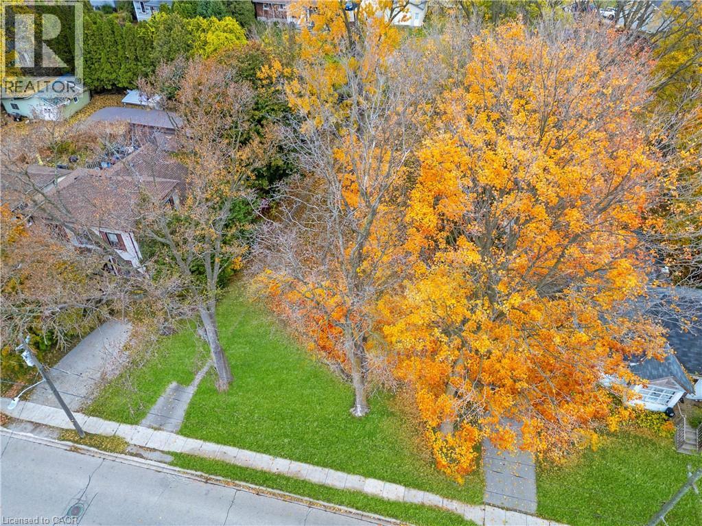 305 Hall Street, Ingersoll, Ontario  N5C 1V8 - Photo 8 - 40788832