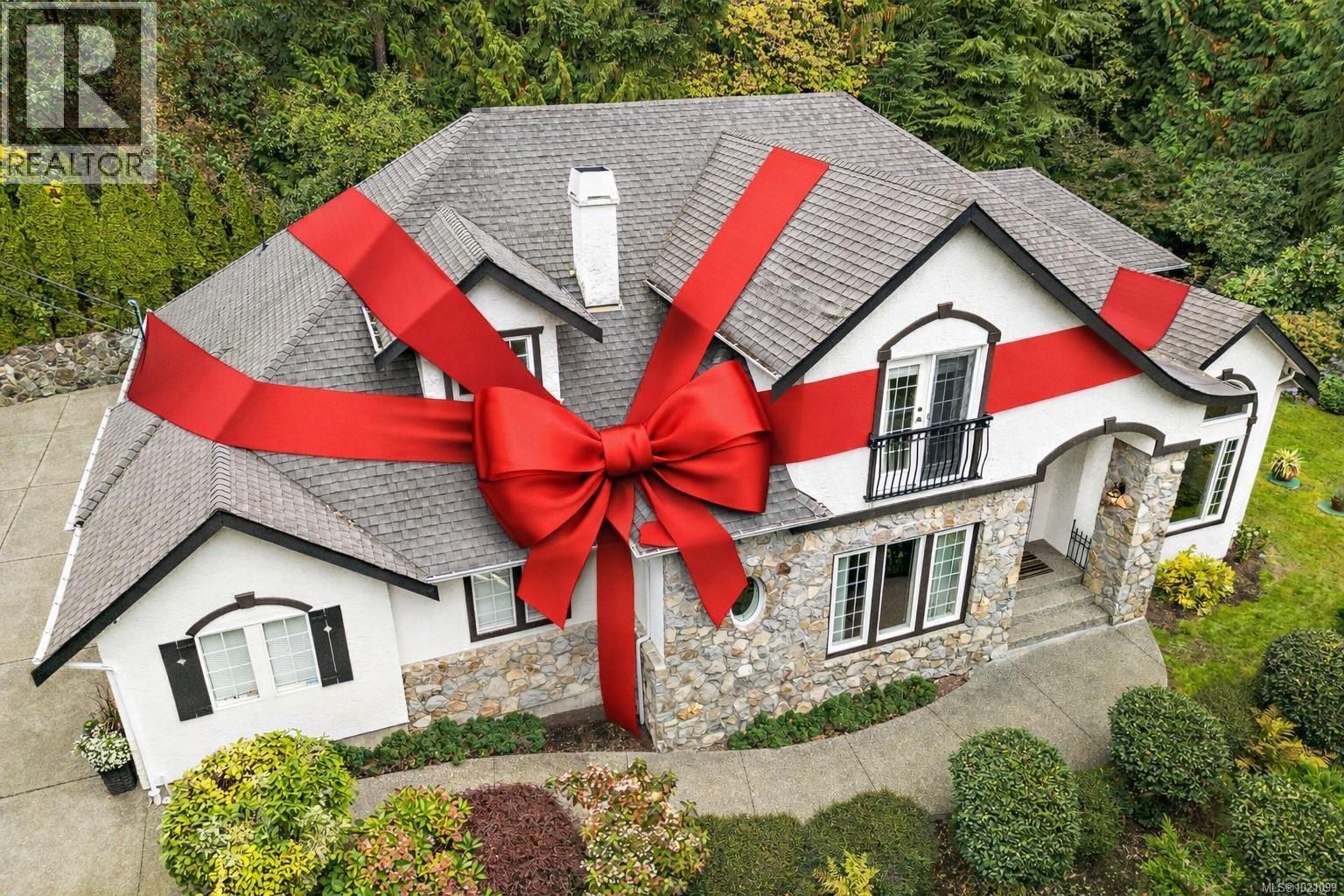 11327 Nitinat Rd, North Saanich, British Columbia