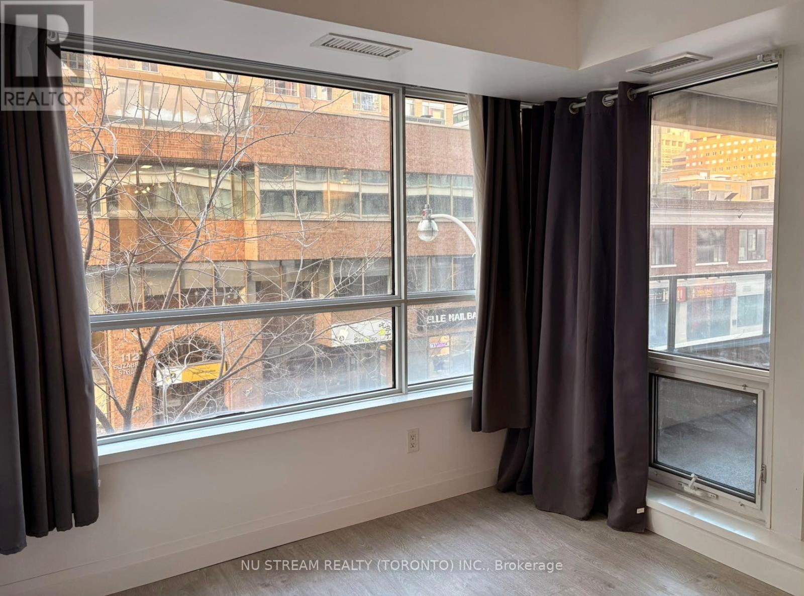 317 - 111 Elizabeth Street, Toronto, Ontario  M5G 1P7 - Photo 8 - C12641992