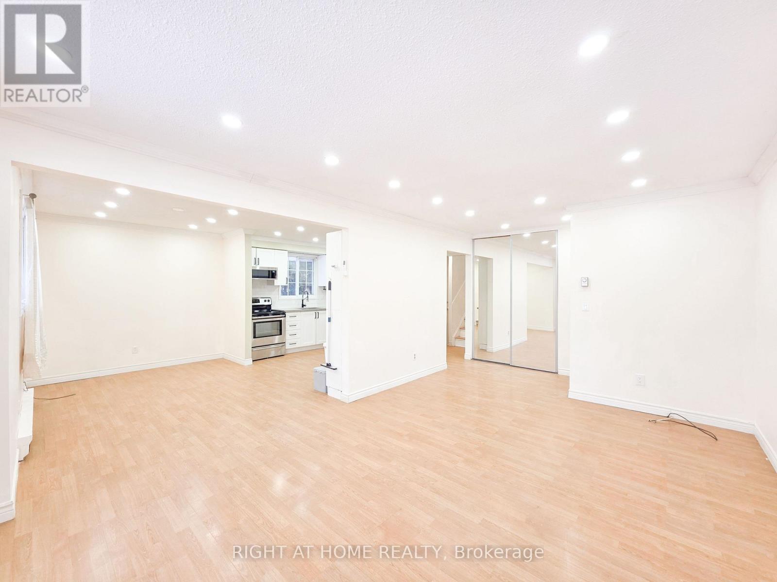 556 Capilano Crescent, Oshawa, Ontario  L1H 7V2 - Photo 5 - E12642002