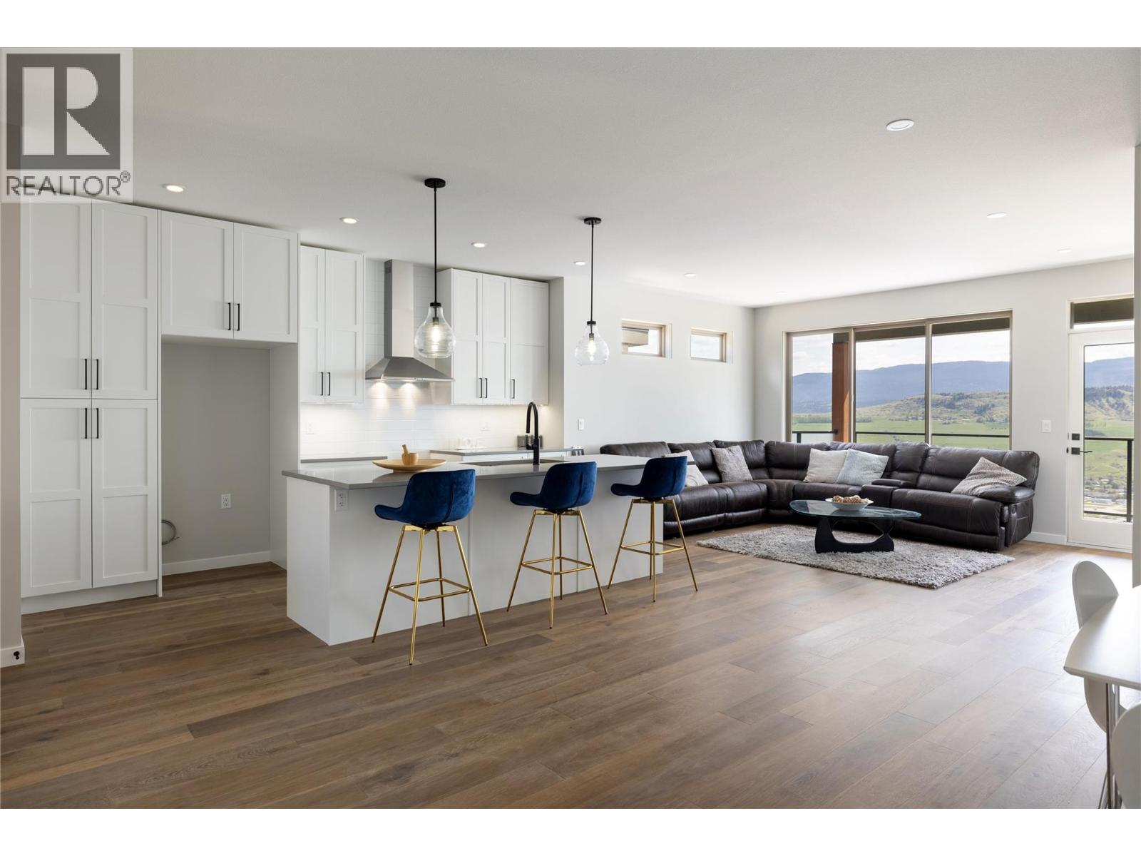 595 Vineyard Way N Unit# 9, Vernon, British Columbia  V1H 2M2 - Photo 5 - 10330591