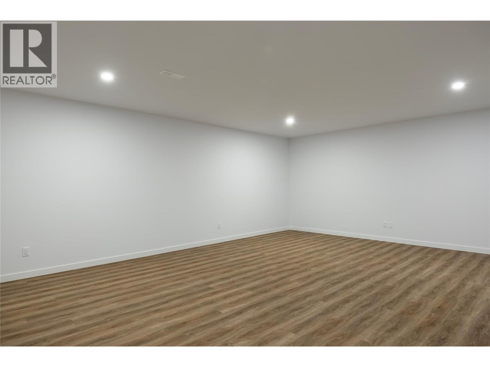 595 Vineyard Way N Unit# 9, Vernon, British Columbia  V1H 2M2 - Photo 32 - 10330591