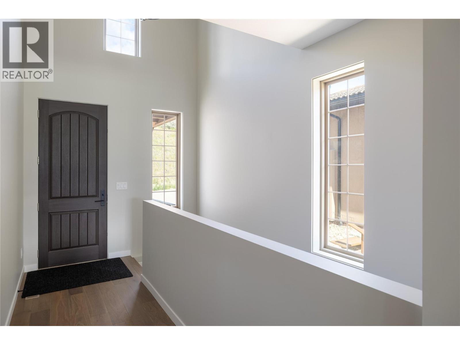 595 Vineyard Way N Unit# 9, Vernon, British Columbia  V1H 2M2 - Photo 2 - 10330591