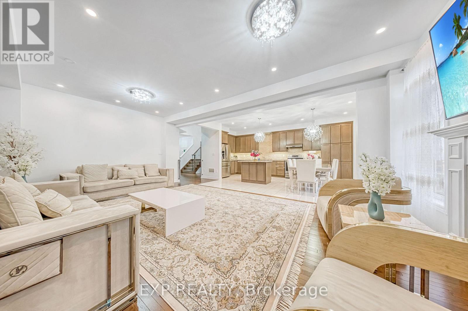 166 INVERNESS WAY, Bradford West Gwillimbury, Ontario