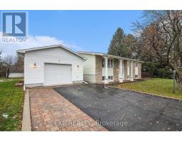 2 CASTLEBEAU STREET, Russell, Ontario