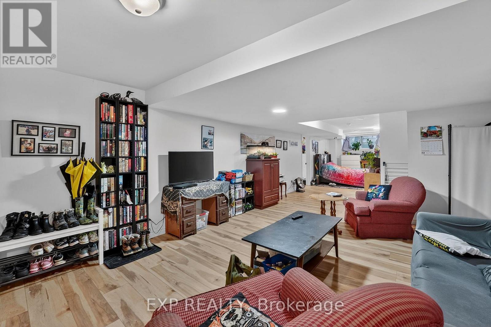 24 Charles Street, Port Colborne, Ontario  L3K 3R2 - Photo 17 - X12641986