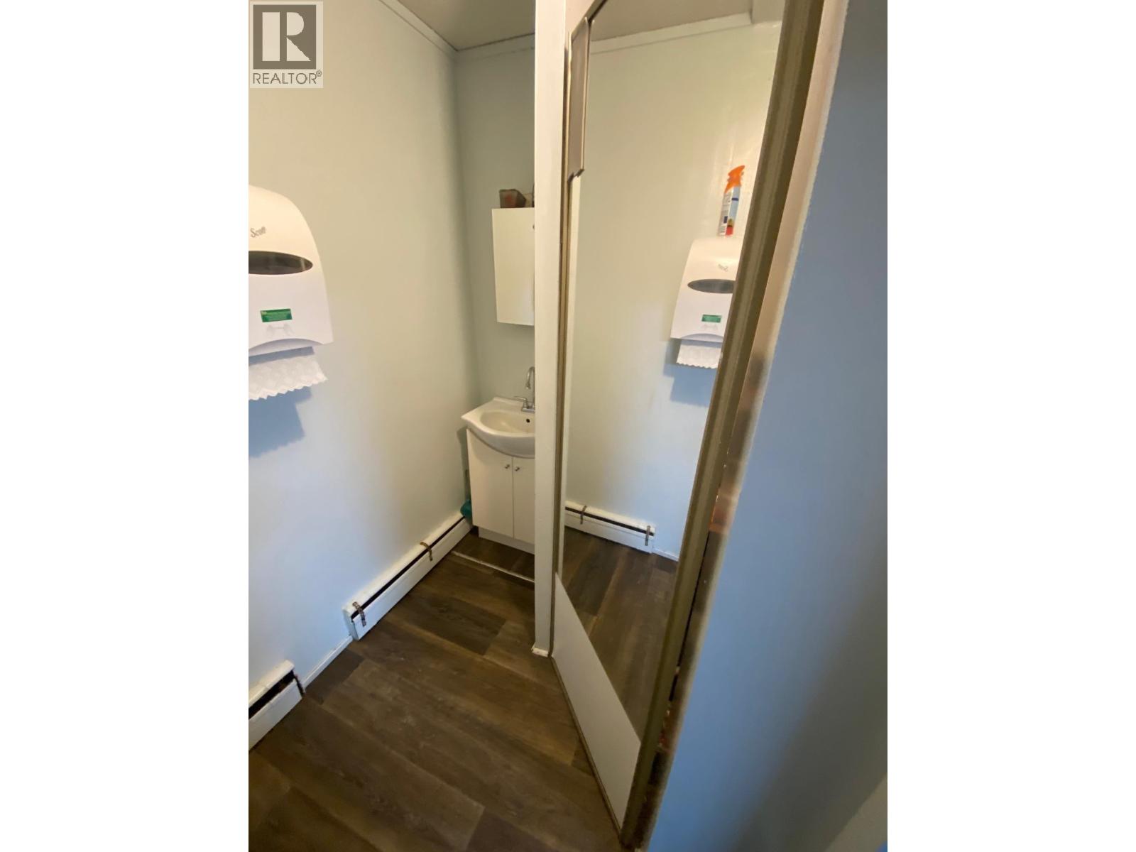 4 6631 Main Street, Vancouver, British Columbia  V5X 3H3 - Photo 8 - C8072544