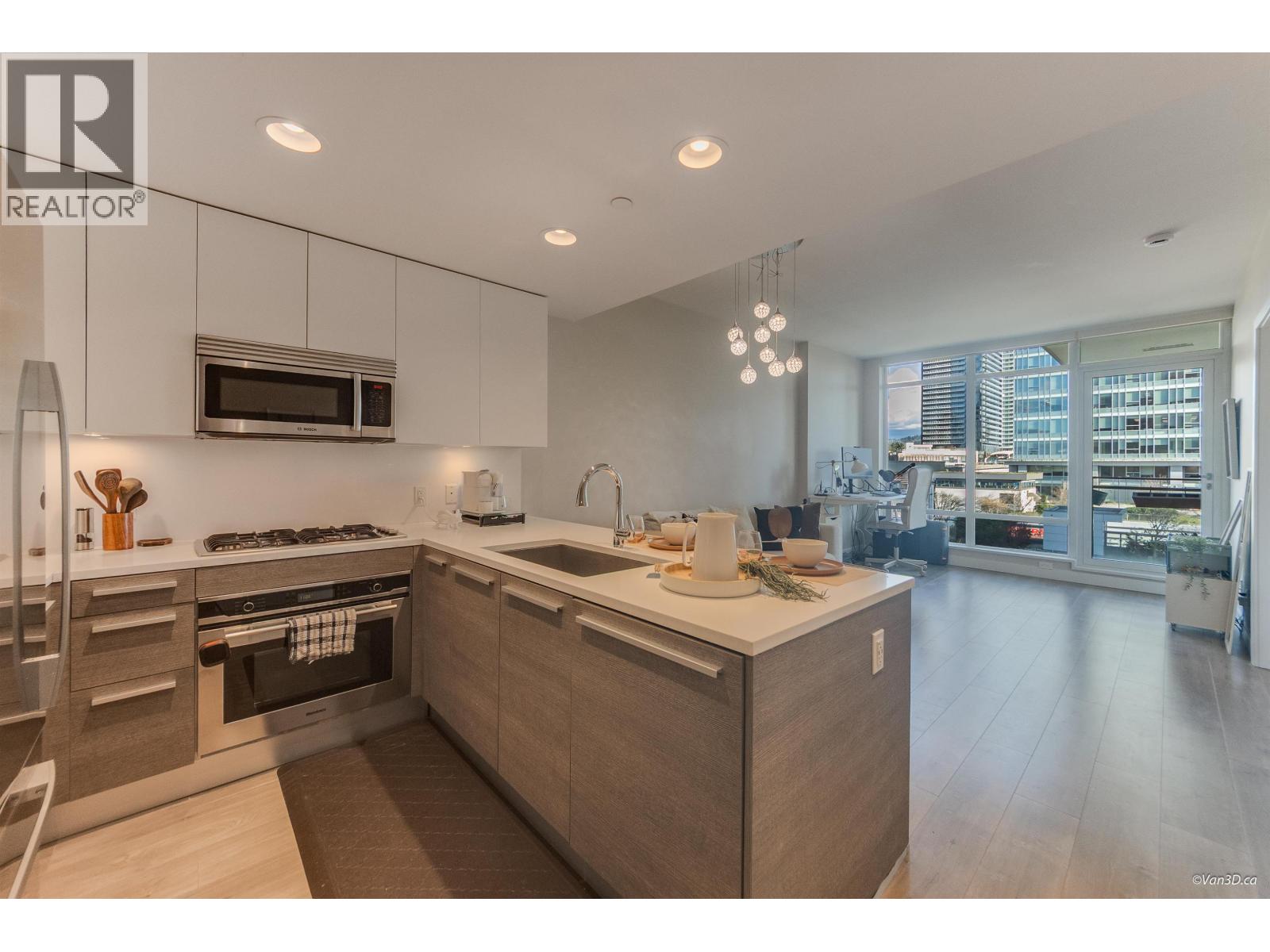 706 2008 Rosser Avenue, Burnaby, British Columbia V5C 0H8 - Photo 5 - R3074217