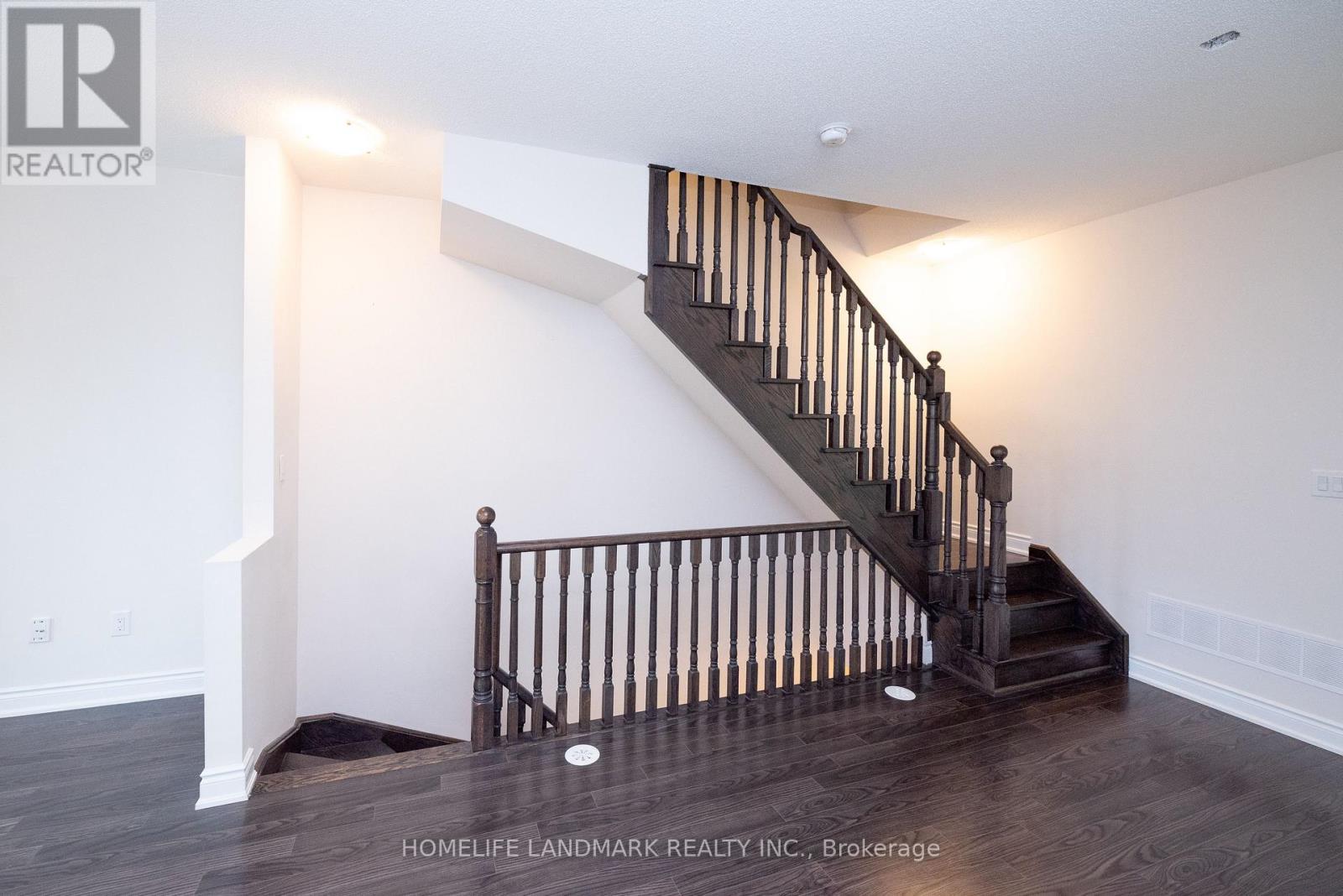 319 South Park Road, Markham, Ontario  L3T 0B9 - Photo 13 - N12642046