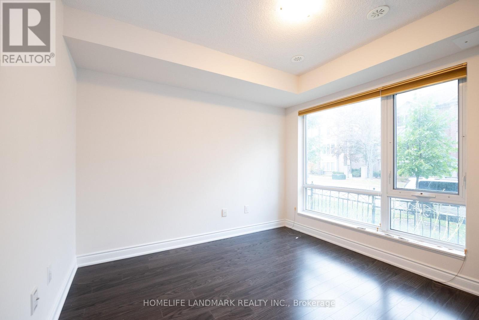 319 South Park Road, Markham, Ontario  L3T 0B9 - Photo 2 - N12642046