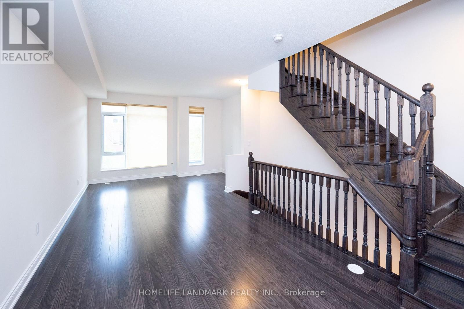 319 South Park Road, Markham, Ontario  L3T 0B9 - Photo 9 - N12642046