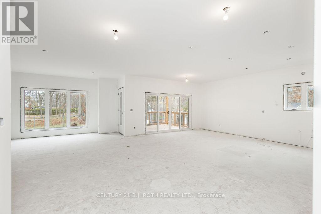 56 Brennan Avenue, Barrie, Ontario  L4N 4B1 - Photo 15 - S12642042