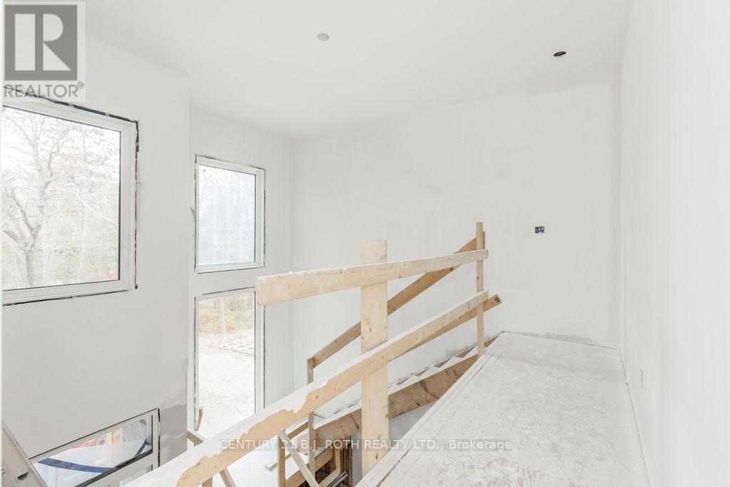 56 Brennan Avenue, Barrie, Ontario  L4N 4B1 - Photo 27 - S12642042