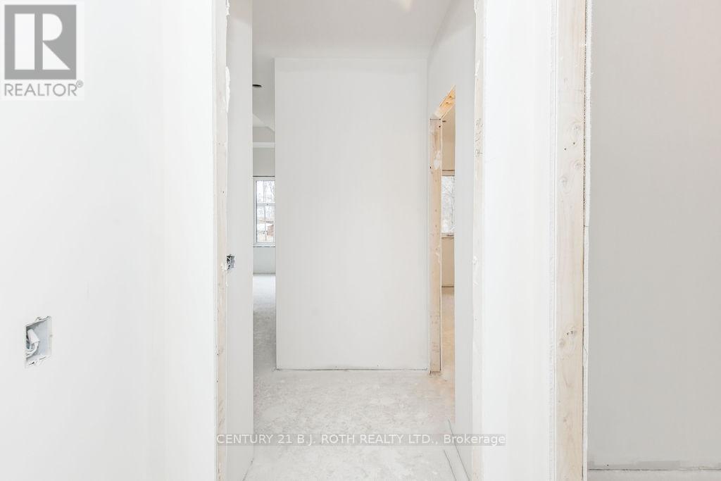 56 Brennan Avenue, Barrie, Ontario  L4N 4B1 - Photo 29 - S12642042