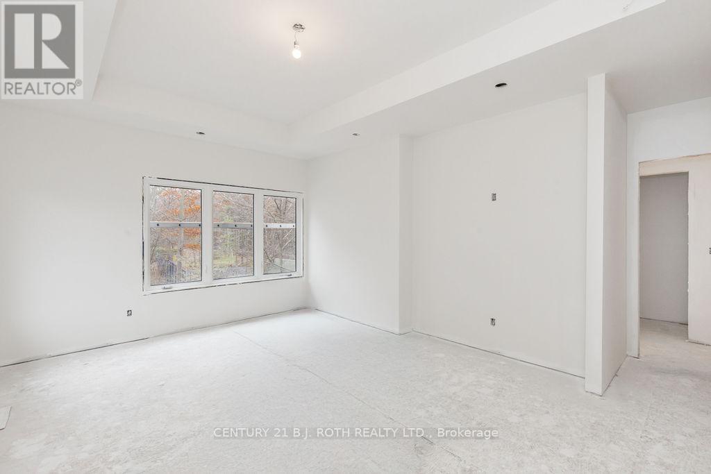 56 Brennan Avenue, Barrie, Ontario  L4N 4B1 - Photo 32 - S12642042