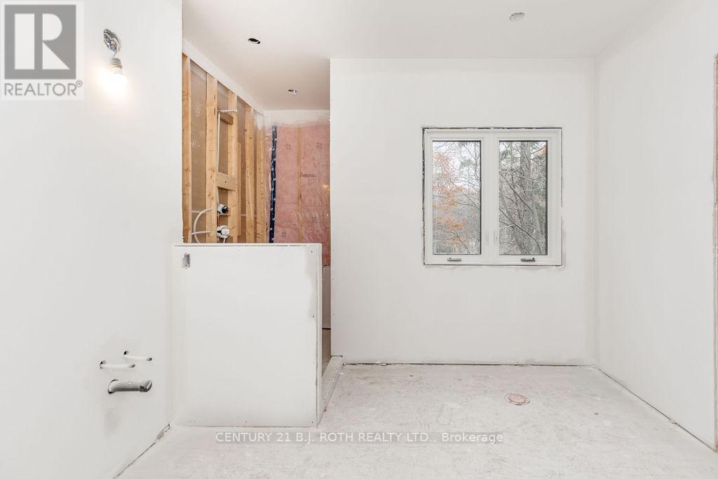 56 Brennan Avenue, Barrie, Ontario  L4N 4B1 - Photo 33 - S12642042