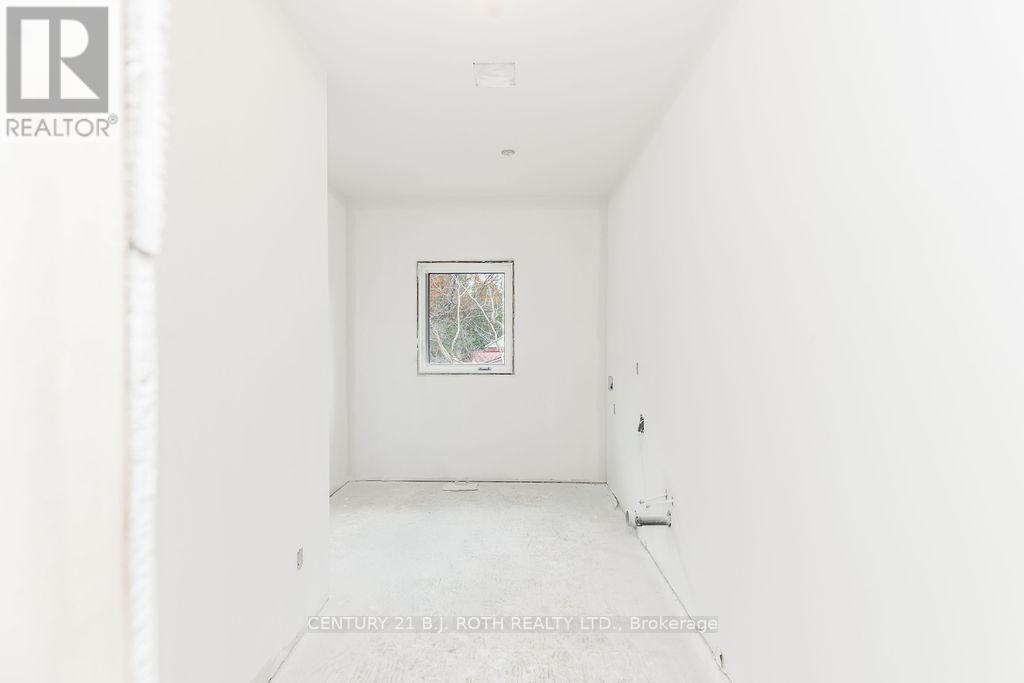 56 Brennan Avenue, Barrie, Ontario  L4N 4B1 - Photo 39 - S12642042