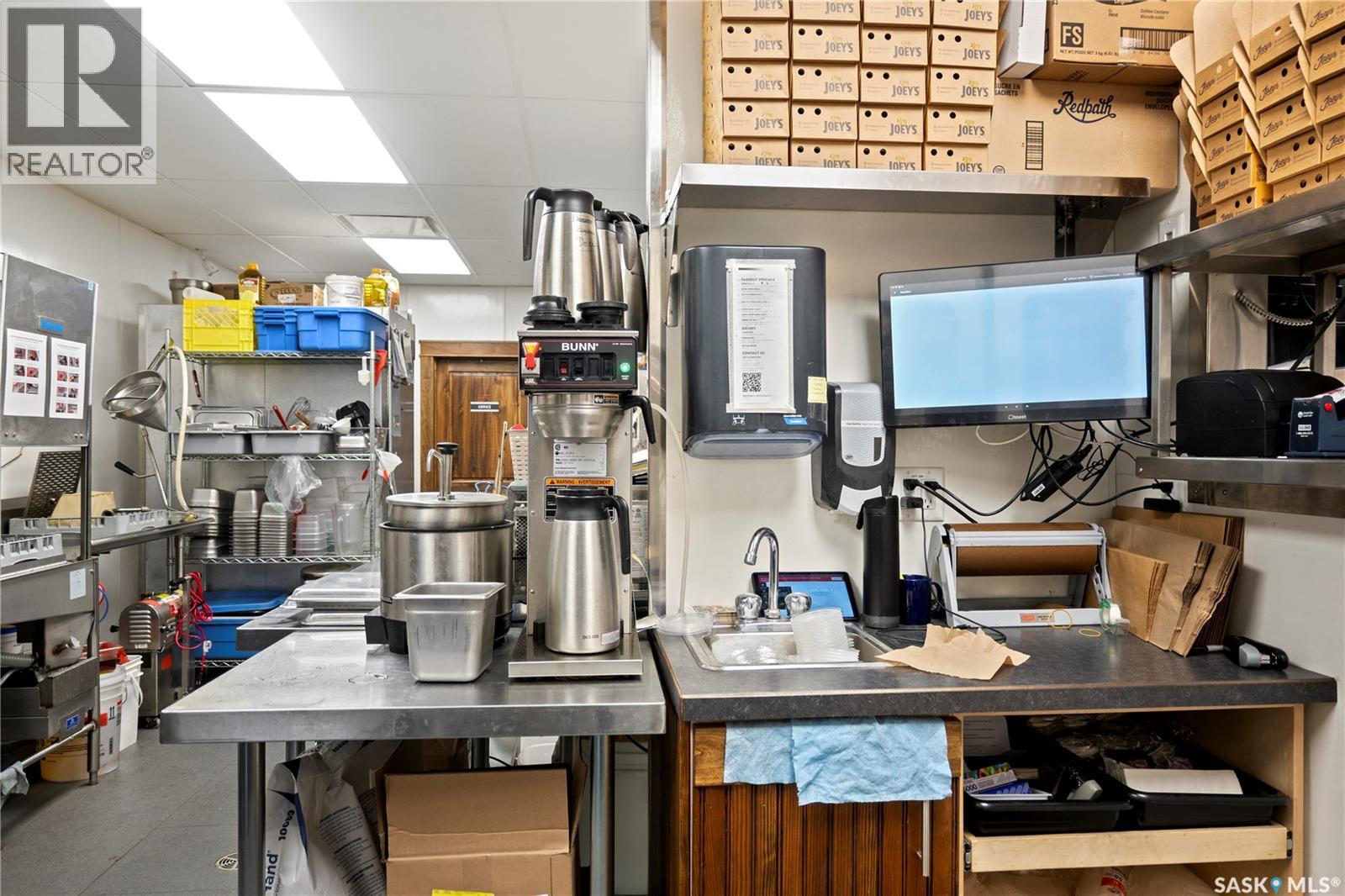 4550 Albert Street, Regina, Saskatchewan  S4S 6B4 - Photo 10 - SK025787