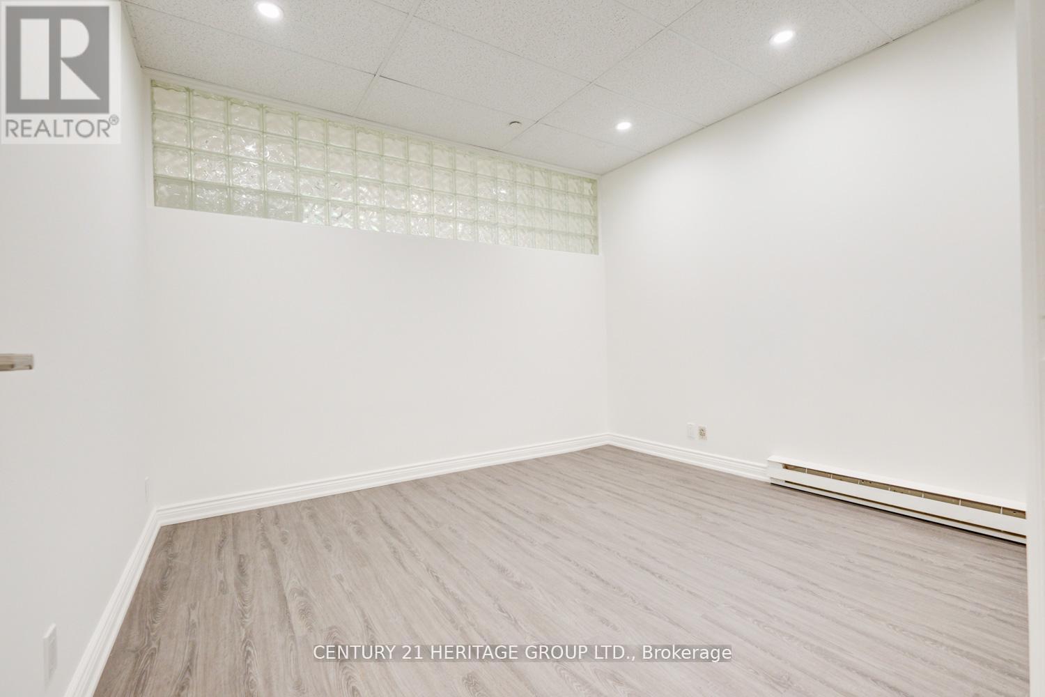 101 - 2900 Yonge Street, Toronto, Ontario  M4N 3N8 - Photo 18 - C12547354