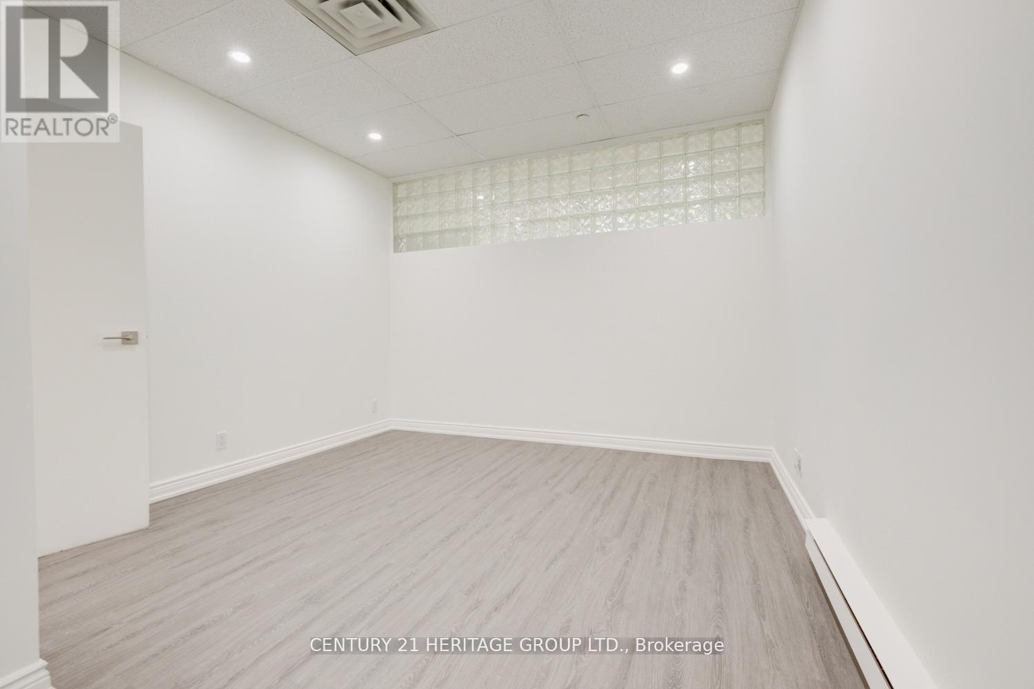 101 - 2900 Yonge Street, Toronto, Ontario  M4N 3N8 - Photo 19 - C12547354