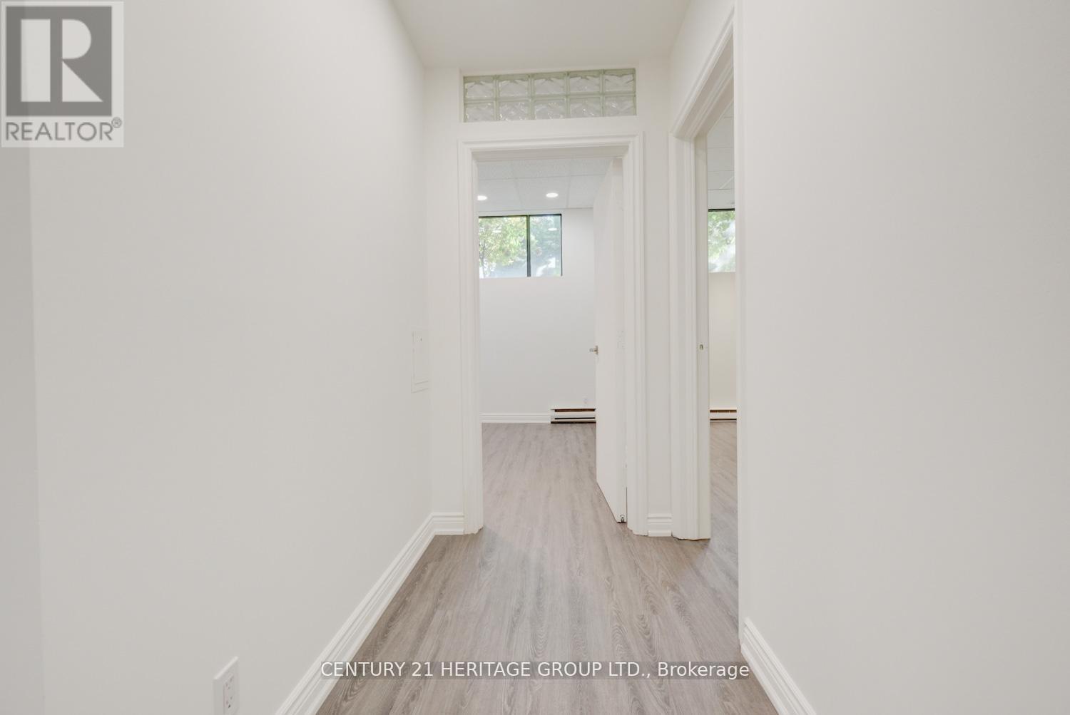 101 - 2900 Yonge Street, Toronto, Ontario  M4N 3N8 - Photo 21 - C12547354