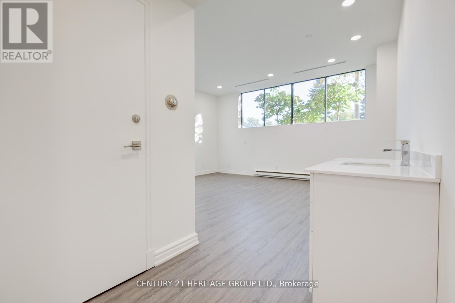 101 - 2900 Yonge Street, Toronto, Ontario  M4N 3N8 - Photo 31 - C12547354