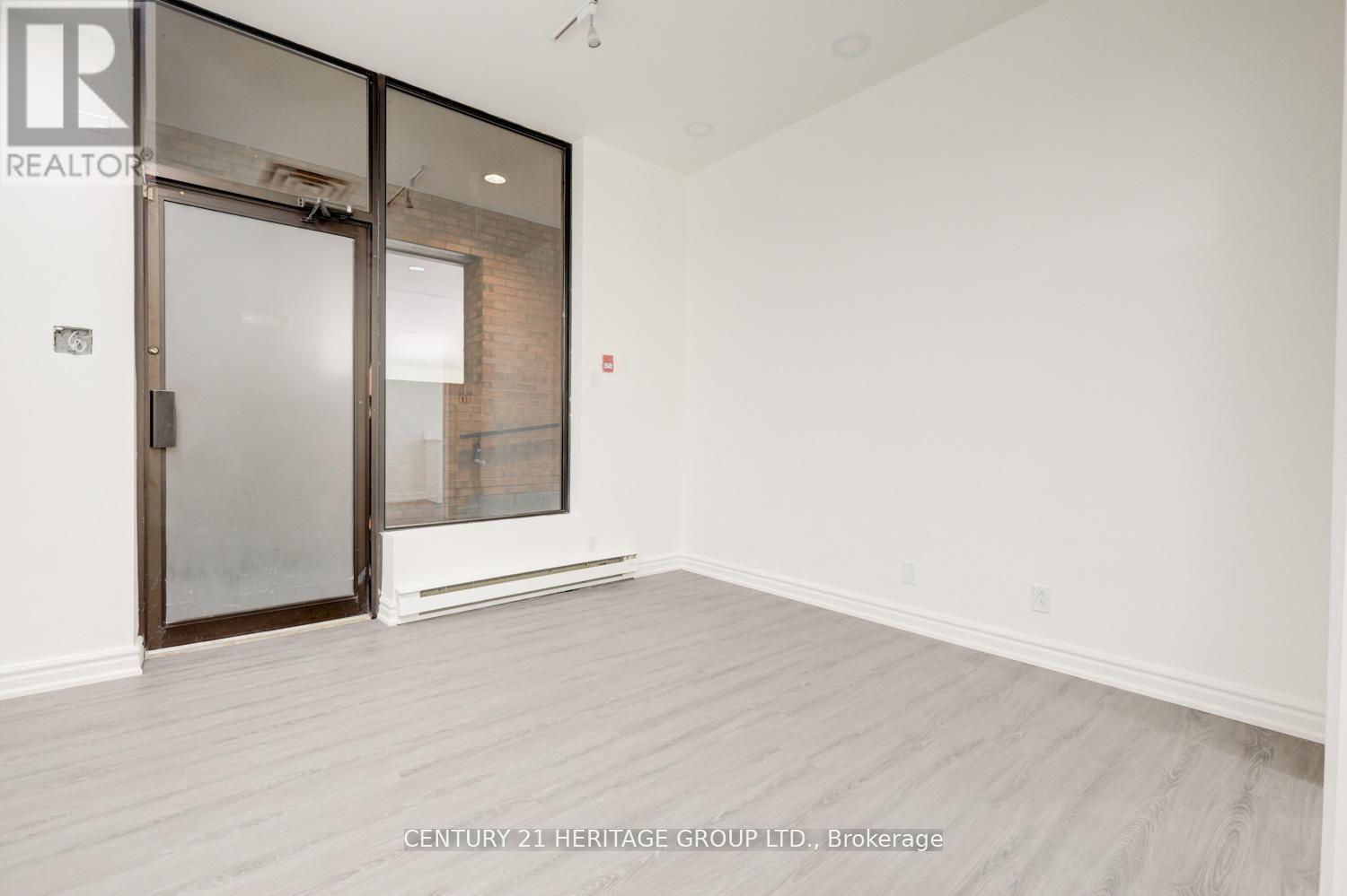 101 - 2900 Yonge Street, Toronto, Ontario  M4N 3N8 - Photo 37 - C12547354