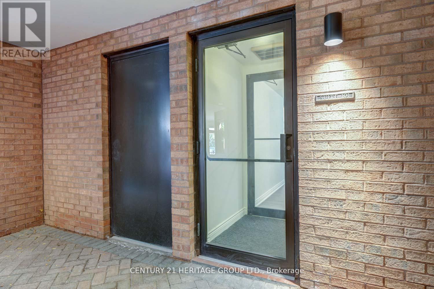 101 - 2900 Yonge Street, Toronto, Ontario  M4N 3N8 - Photo 45 - C12547354