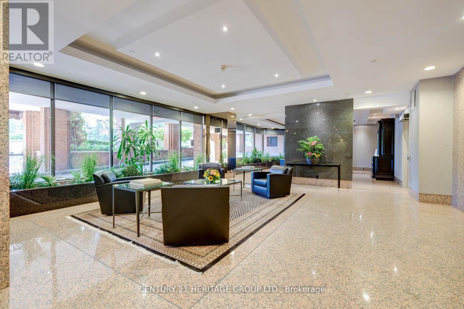 101 - 2900 Yonge Street, Toronto, Ontario  M4N 3N8 - Photo 5 - C12547354