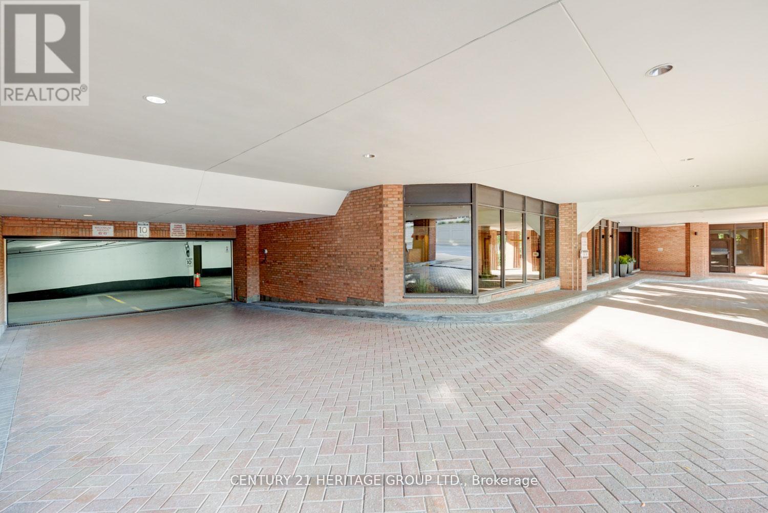 101 - 2900 Yonge Street, Toronto, Ontario  M4N 3N8 - Photo 6 - C12547354