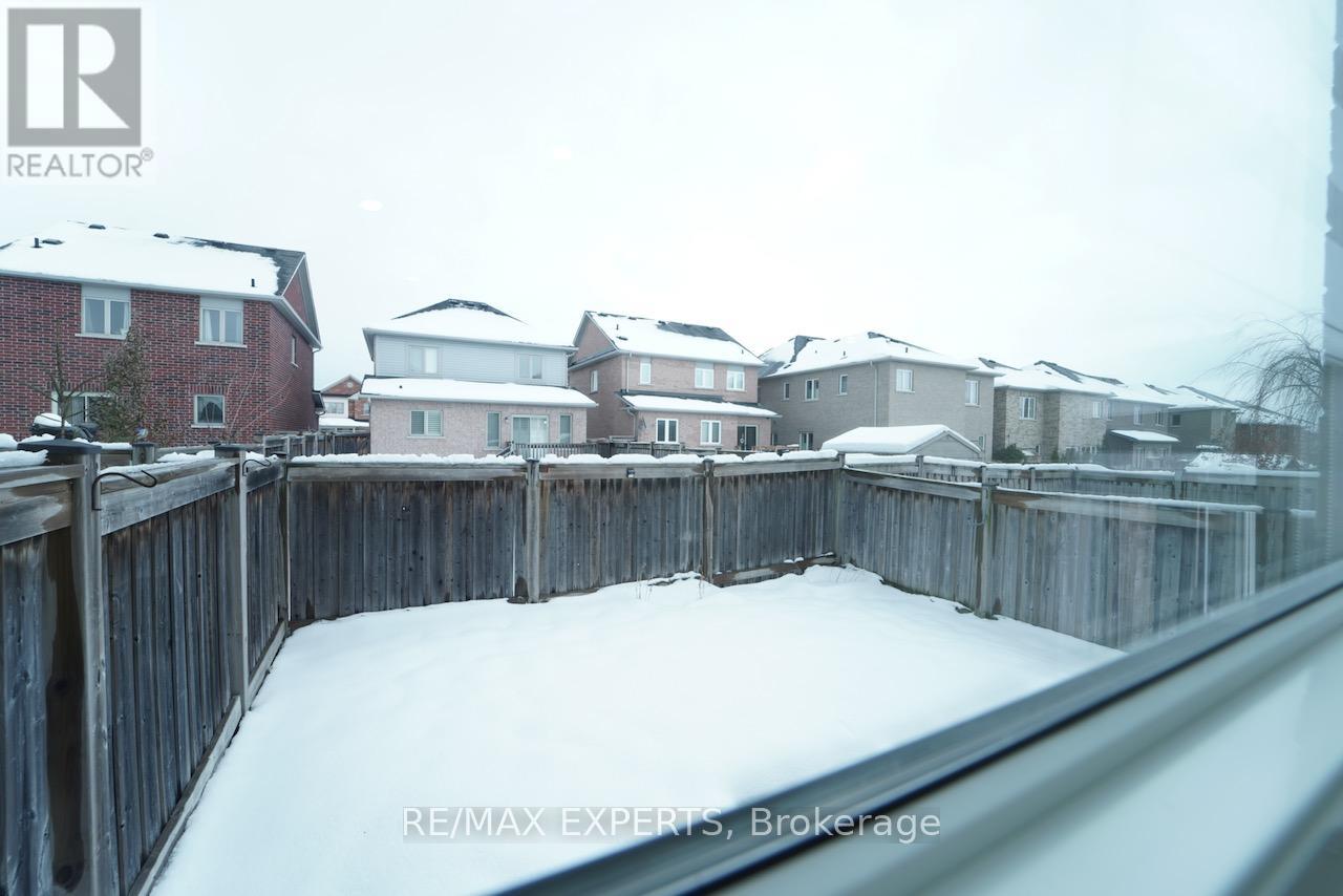 64 Peppertree Lane, Whitchurch-Stouffville, Ontario  L4A 0M8 - Photo 39 - N12641520