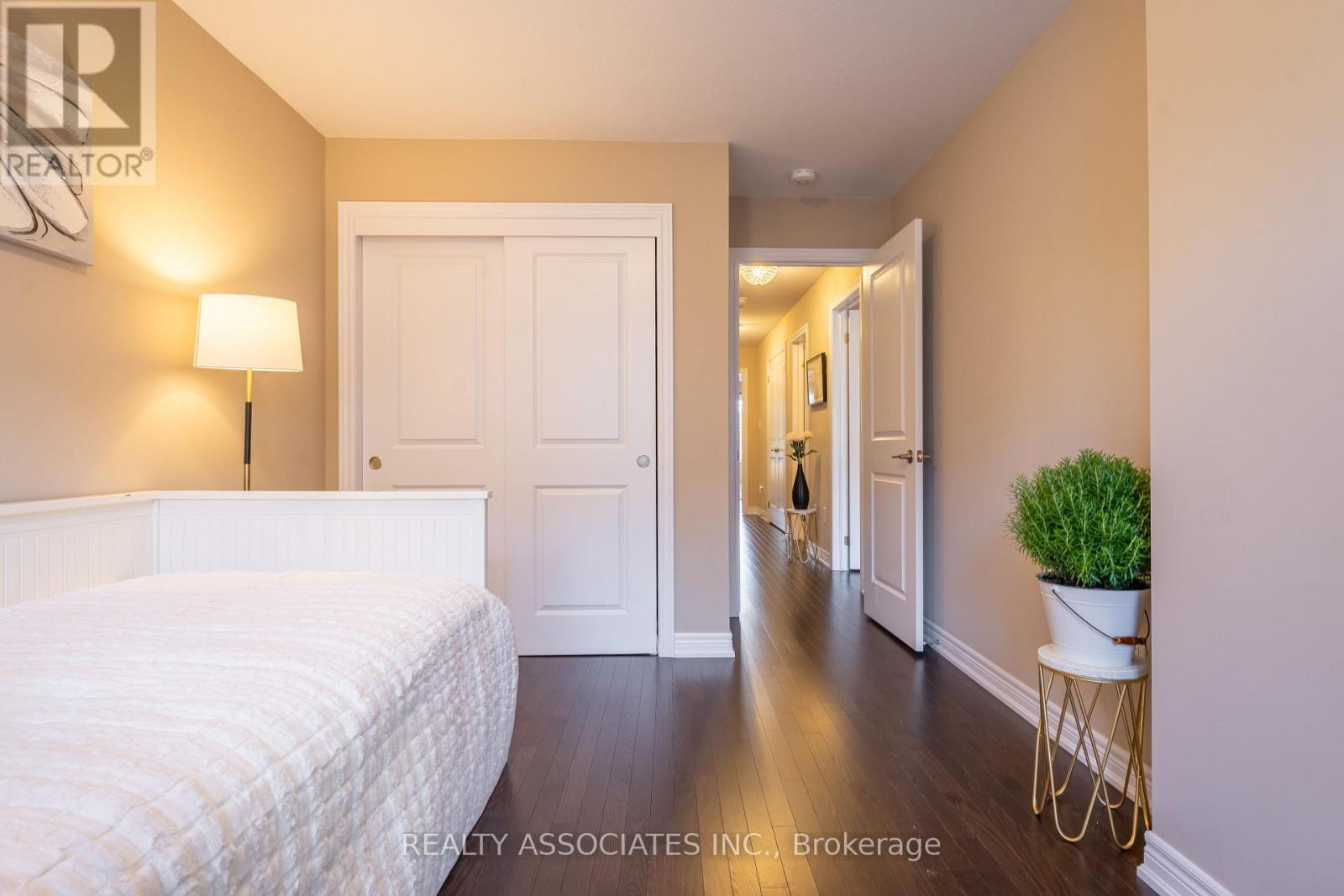 3333 Mockingbird Common E, Oakville, Ontario  L6H 0X1 - Photo 20 - W12642044