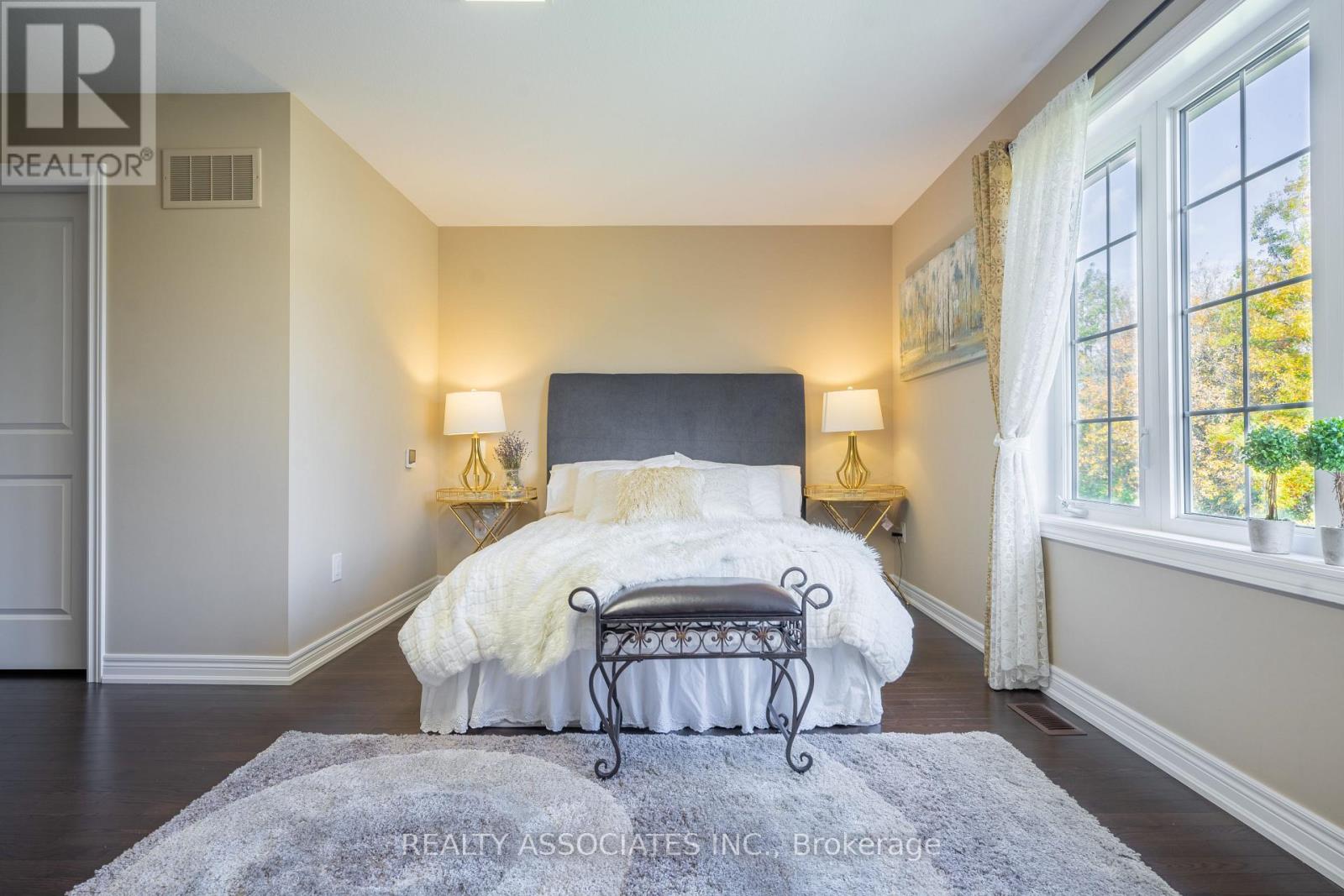 3333 Mockingbird Common E, Oakville, Ontario  L6H 0X1 - Photo 24 - W12642044