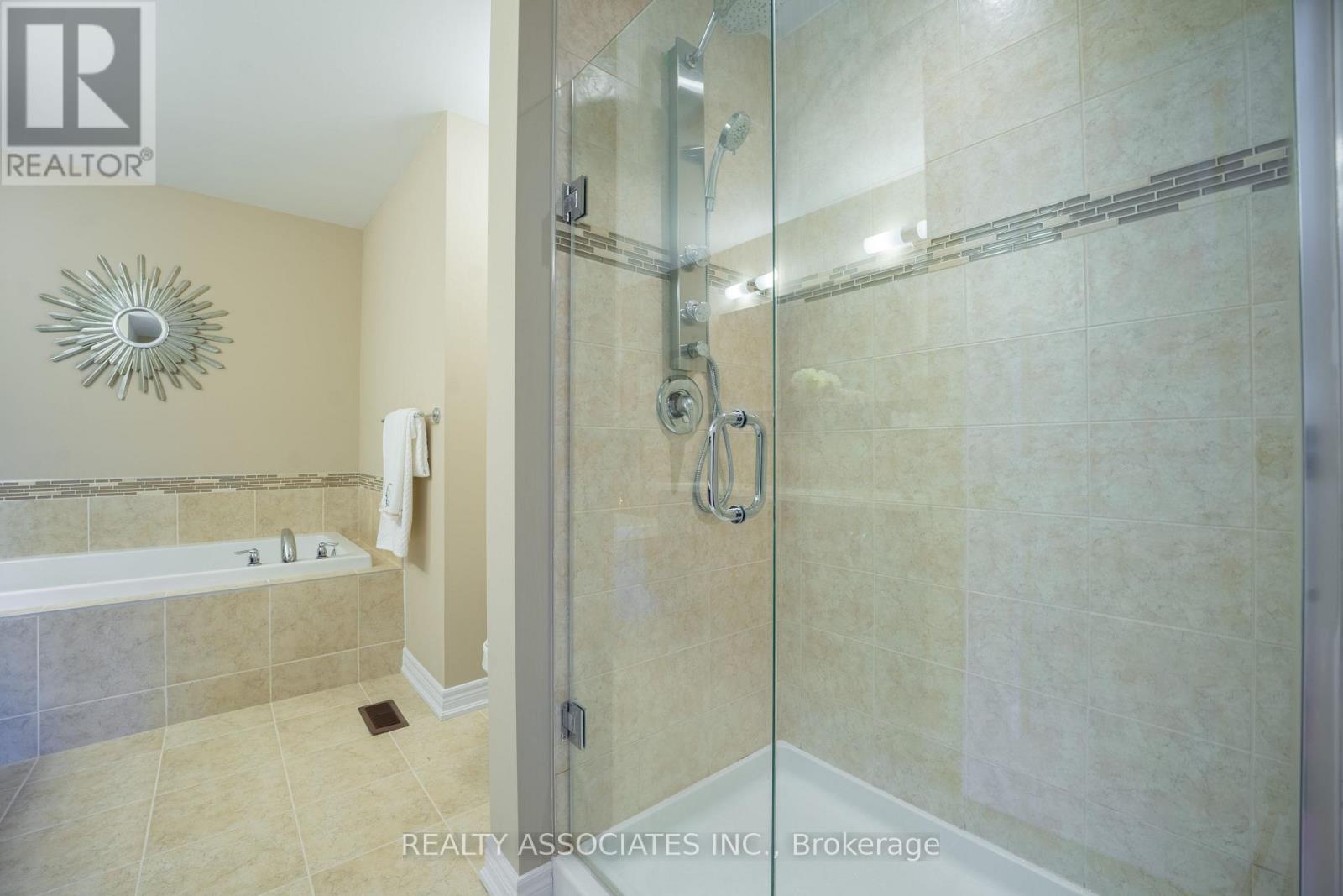 3333 Mockingbird Common E, Oakville, Ontario  L6H 0X1 - Photo 28 - W12642044