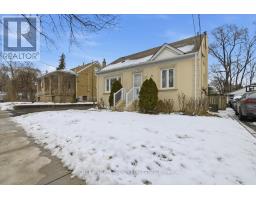 81 HAYMARKET ROAD, Toronto, Ontario