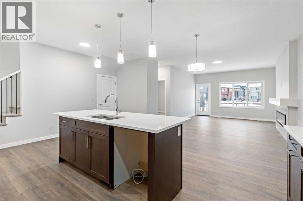 136 Wolf Hollow Manor Se, Calgary, Alberta  T2X 5R9 - Photo 4 - A2264875