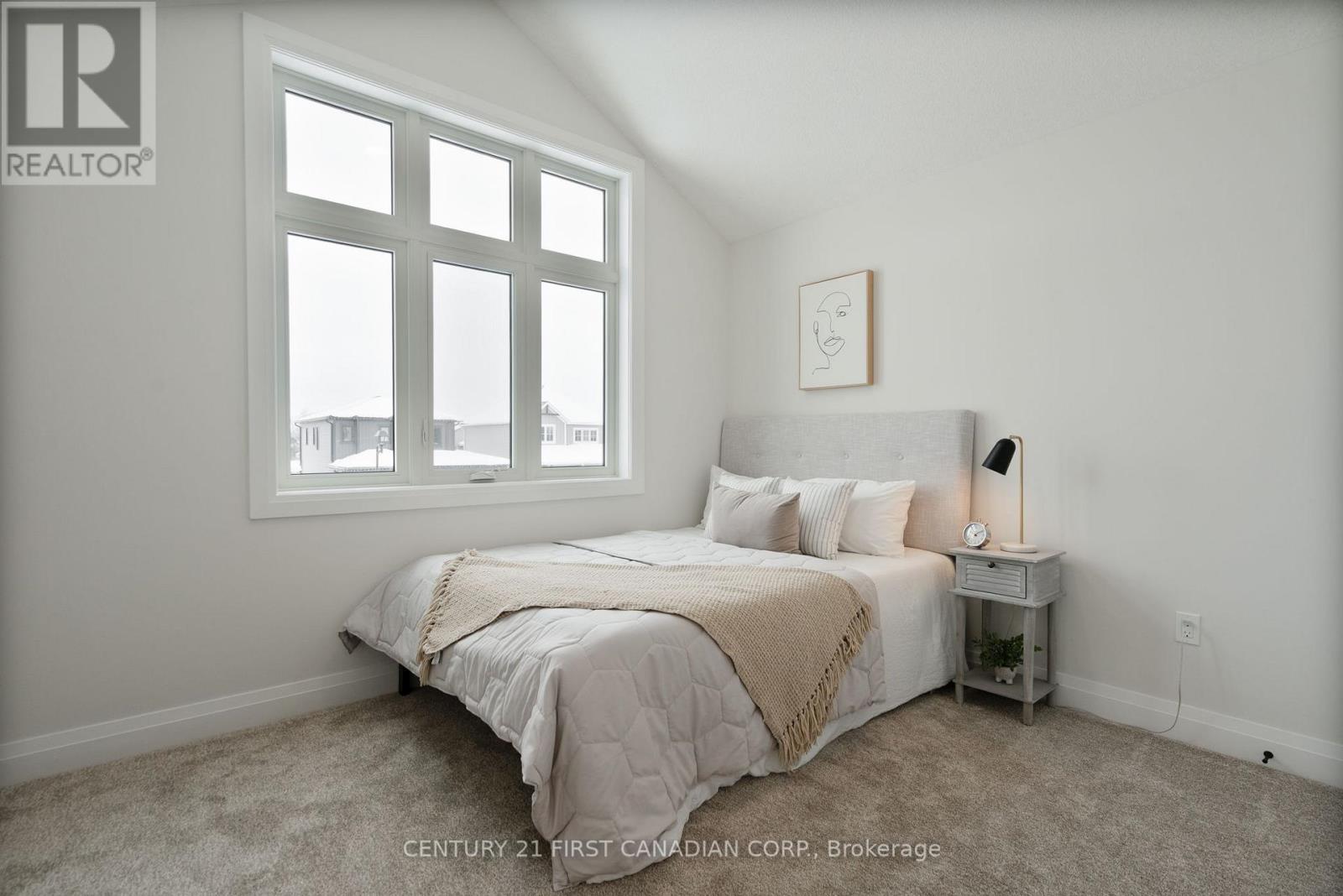 64 Postma Crescent, North Middlesex, Ontario  N0M 1A0 - Photo 18 - X12642054