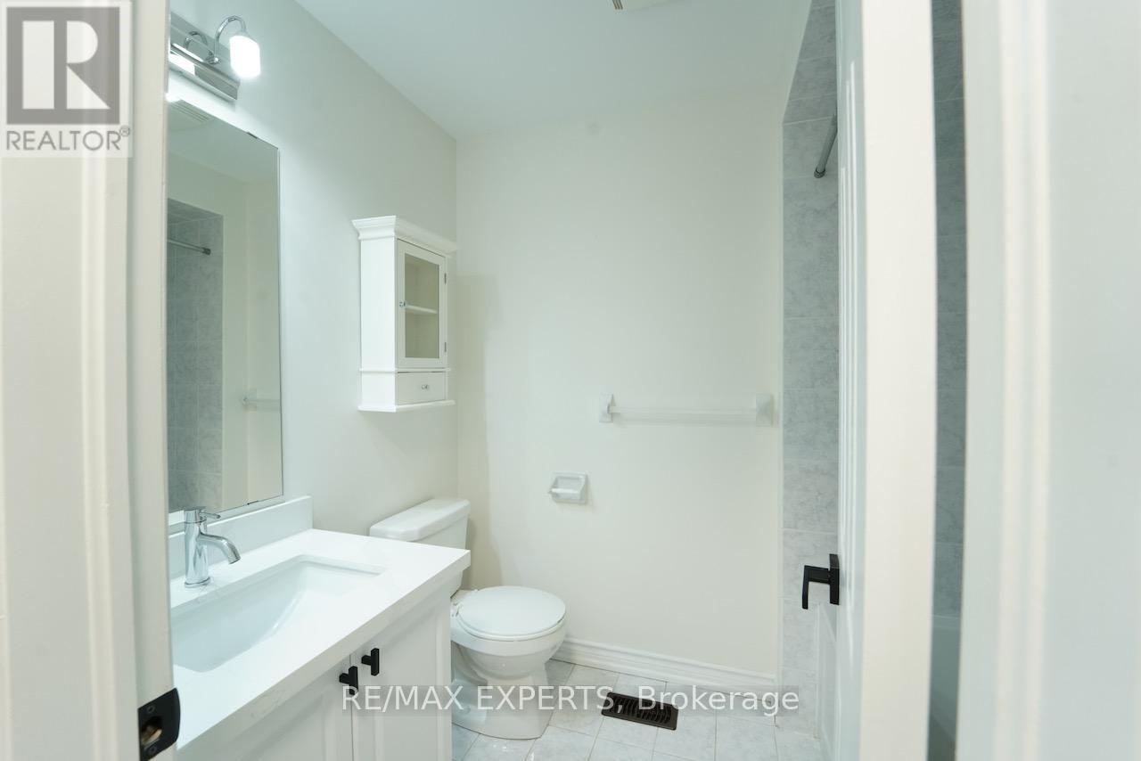 64 Peppertree Lane, Whitchurch-Stouffville, Ontario  L4A 0M8 - Photo 34 - N12641520