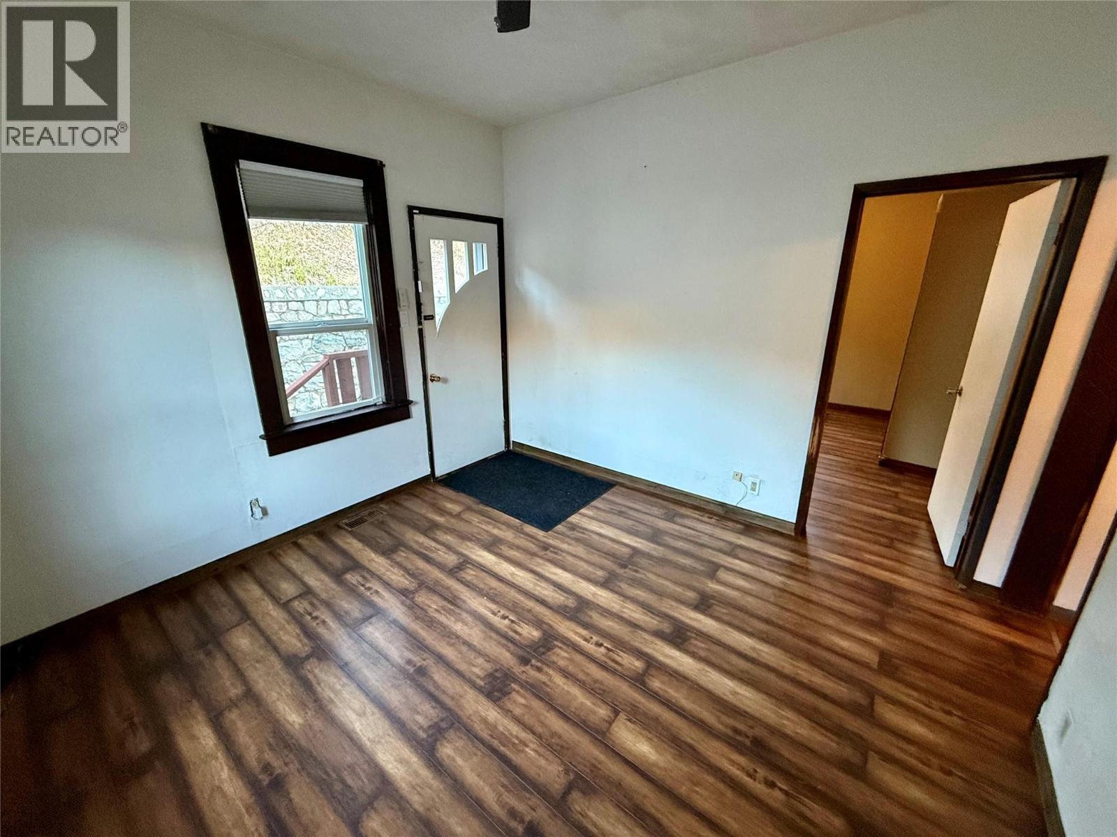 273 Railway Lane, Trail, British Columbia V1R 3S4 - Photo 6 - 10371318