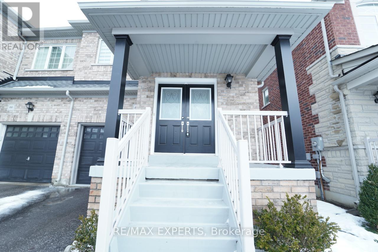 64 Peppertree Lane, Whitchurch-Stouffville, Ontario  L4A 0M8 - Photo 2 - N12641520