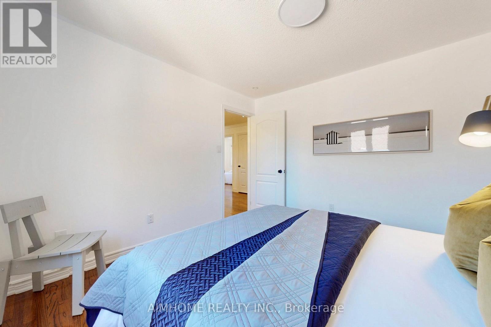 812 Foxcroft Boulevard, Newmarket, Ontario  L3X 1M8 - Photo 30 - N12642064