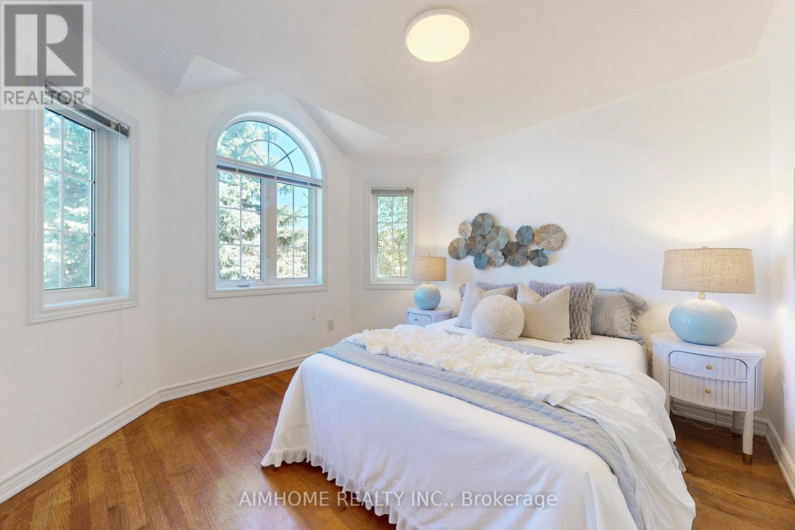 812 Foxcroft Boulevard, Newmarket, Ontario  L3X 1M8 - Photo 34 - N12642064